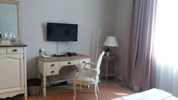 Фото номера Двухместный номер Делюкс с 1 кроватью Отель Midalidare Hotel &amp; Spa г. Mogilovo 17