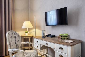 Фото номера Двухместный номер Делюкс с 1 кроватью Отель Midalidare Hotel &amp; Spa г. Mogilovo 4